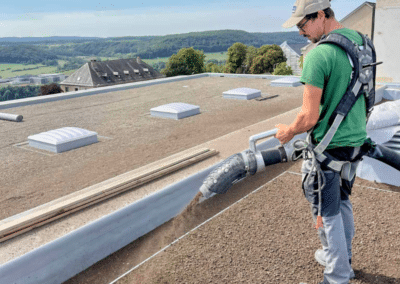 Réalisation de toitures végétales pour la caserne de Diekirch au Luxembourg